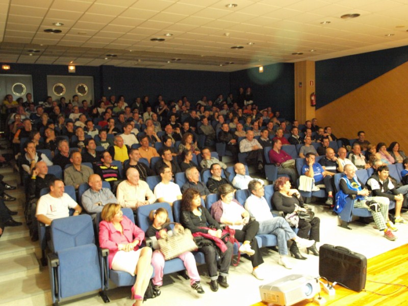 Aforo completo de la Casa de la Cultura de Calpe
